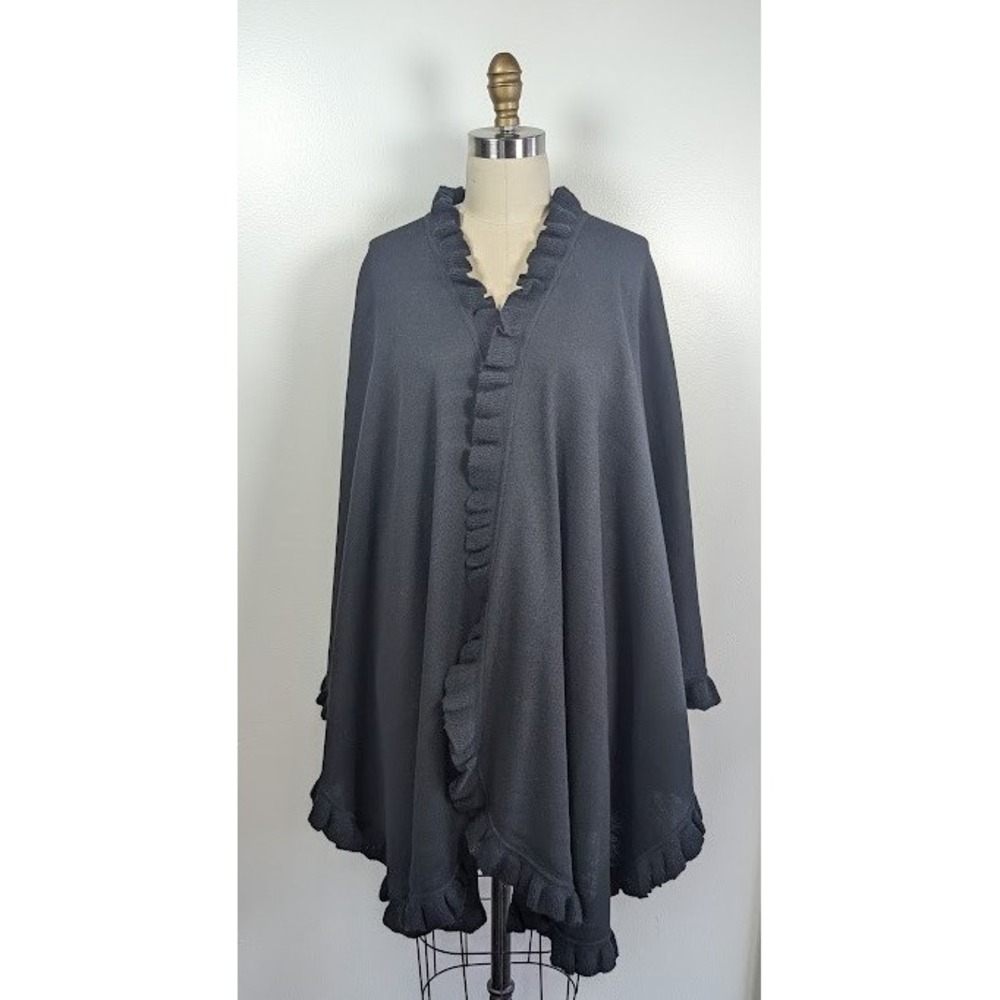 Lennie for Nina Leonard Knit Wrap Shawl Poncho Ruffle One Size Minimalist Cape